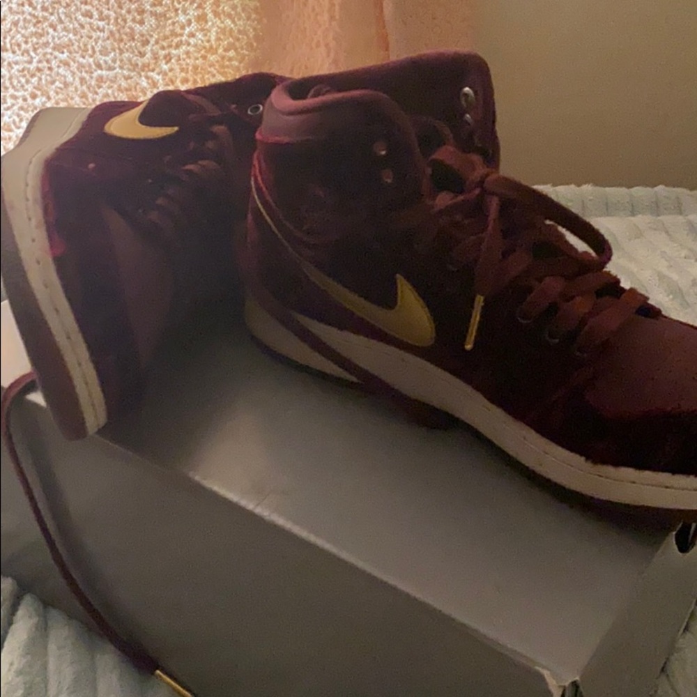 Nike Air Force size ( 6.5 Kid ) Used